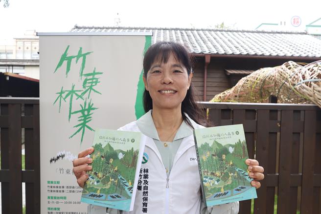 林业署新竹分署长夏荣生表示耆老口述歷史内容已集结成册，预计10月底上线供民眾阅读。（邱立雅摄）