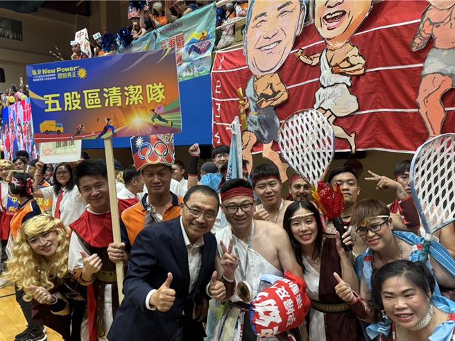 新北市表扬清洁队员绩优人员，今（9）日在板树体育馆举办「新北New Power 环境真正金-新北市113年清洁队员节暨绩优清洁人员表扬活动」。（柯毓庭摄）