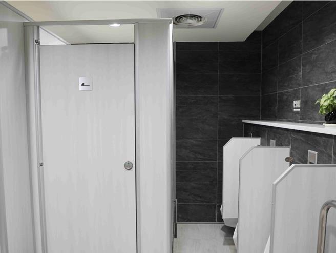 嘉义县政府为打造优质如厕环境，迄今已投入近9900万元，补助63处、172厕所整建、维修。（吕妍庭摄）