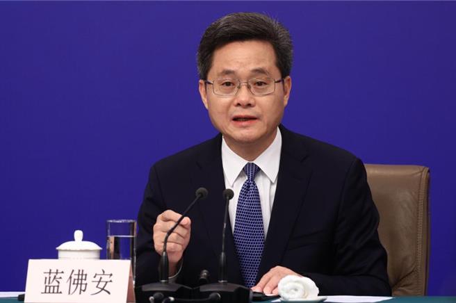 大陆财政部12日也将召开记者会，届时财政部长蓝佛安将说明加大财政政策逆周期调节力度。（摘自中新社）