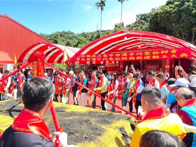台中市潭子巧圣仙师庙将新建新家。（李京升摄）