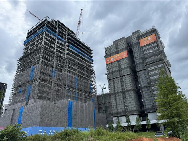 桃园市正处建设期，各项工程万箭齐发，连带工安意外也跟着增加，建管处导入科技，建置智慧建管图台系统，盼提升工地安全管理水准。(蔡依珍摄)