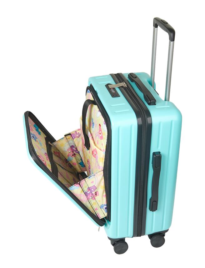 家樂福ＸCare Bears 20吋行李箱，加購價1499元。（家樂福提供）