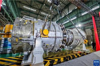陸製造業「皇冠上的明珠」自製重型燃氣輪機點火成功