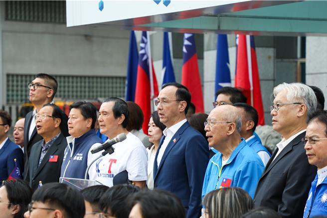 国民党今早在中央党部自办升旗典礼。（文传会提供）