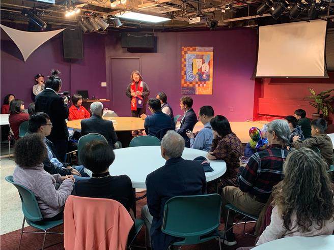 嘉義市長黃敏惠美東時間9日晚上會晤僑胞，受熱烈歡迎。（嘉市府提供／廖素慧嘉市傳真）