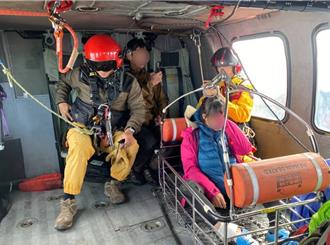 女攀干卓萬橫斷摔傷腳踝骨折 黑鷹直升機吊掛送醫