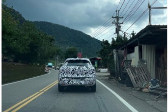 預計 2025 年前後推出，Mitsubishi XForce 小型休旅偽裝車中部山區捕獲！