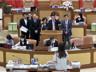 新北民眾無視管制區亂闖種菜 市府挨轟「佛系防疫」