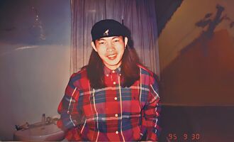 康康忆首张专辑 周杰伦当录音师