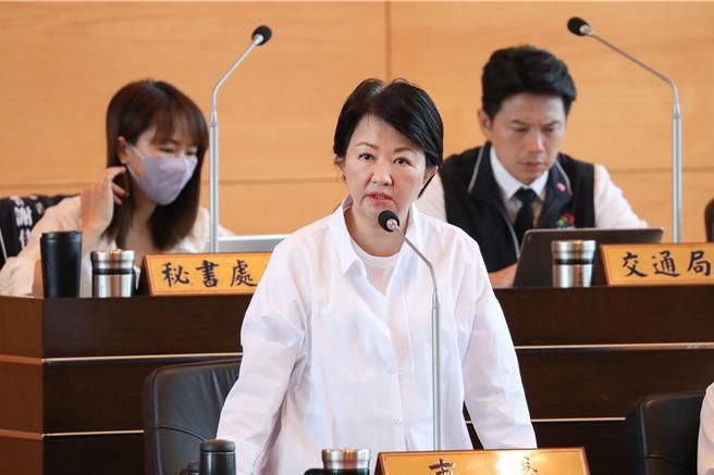 市長盧秀燕喊話「行政院快重送，立院認真審查，兩邊繼續努力」。（陳淑娥攝）