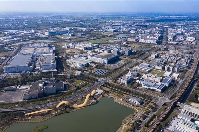 南科园区2024年1至8月营业额已达到1兆3051亿元，较去年同期成长多达4成。（台南市政府提供／宝智华台南传真）