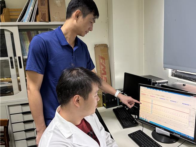 中正大学运动竞技学系教授何承训的研究团队研究维生素D与运动后心血管表现的关系。（中正大学提供／廖素慧嘉县传真）