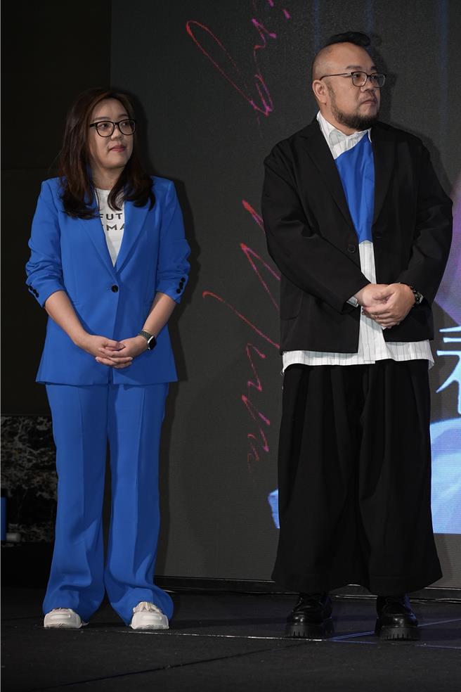 导演叶天伦（右）创立晴天影像10年。（罗永铭摄）