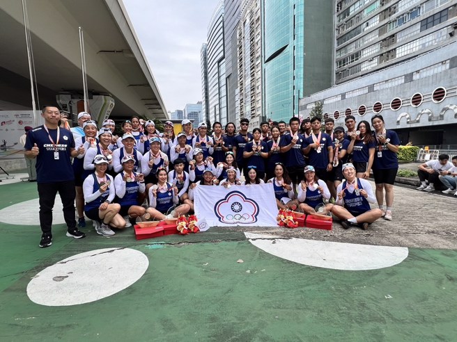 中華龍舟隊。(中華民國龍舟協會提供)