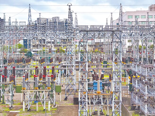 学者直言，政府打算发展的地热、海洋能，台湾还在婴儿学步阶段，若不务实改善，达成稳定供电的期待恐遥遥无期。（本报资料照片）