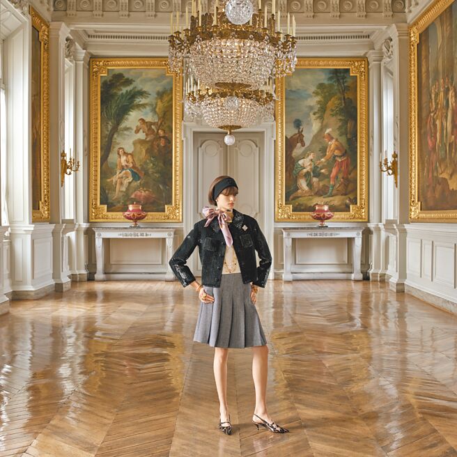 於貢比涅城堡拍攝2025夏季女裝大片。（Celine提供）