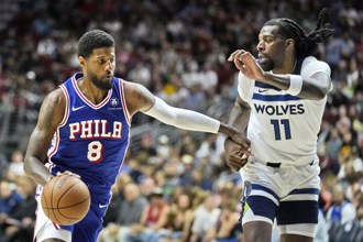 NBA》保羅喬治七六人首秀來了 毫不客氣轟全場最高23分