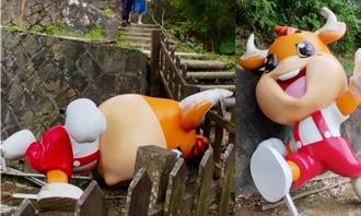 貓空樟樹步道「牛牛」倒地多日 議員批設施維護掉漆