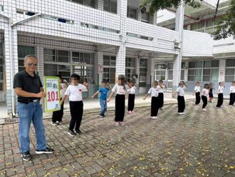 玉井國小迎120年校慶 停辦30年國慶踩街遊行再現