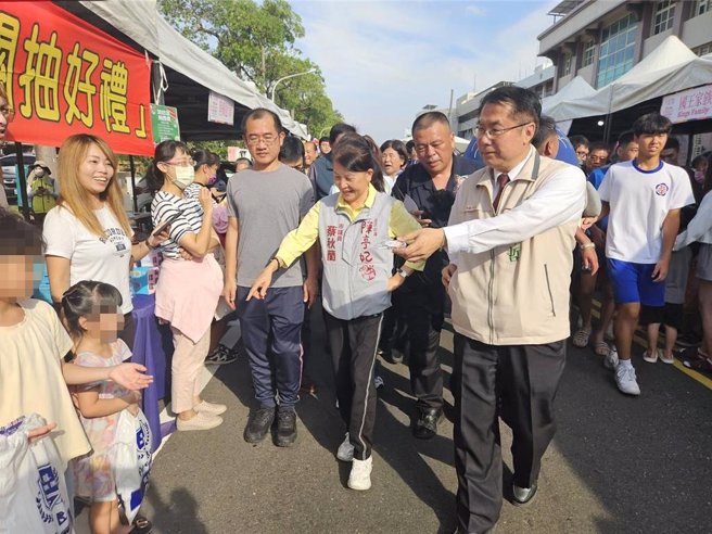 台南市长黄伟哲参加｢2024佳里购物嘉年华｣。（佳里区公所提供／宝智华台南传真）
