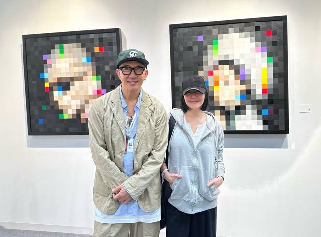 小S不时会在社群分享与具俊晔的合照。（图／IG@elephantdee）