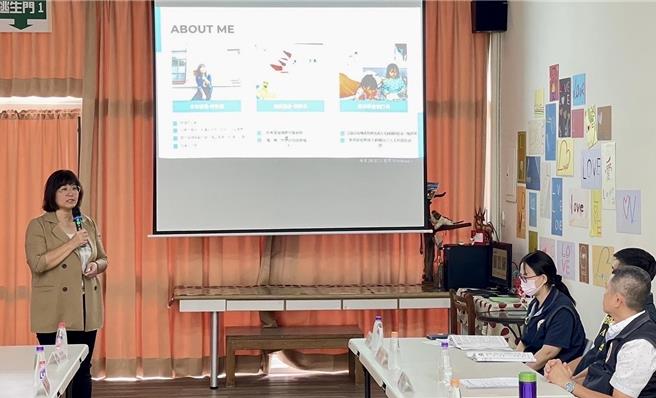 香港新住民许秋霞分享移居来台心得。（图／策进会提供）