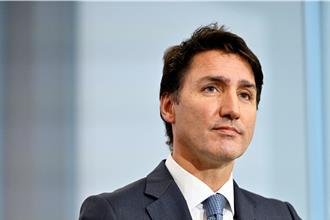 加拿大自由党多名议员联手逼宫 要杜鲁道下台