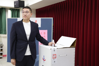 反罷樑贏了！羅智強喊：「林右昌下台、蕭美琴道歉」 網暴動 