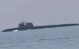 陸新型核潛艇093B航行照首曝光 搭載24具巡航導彈垂發單元