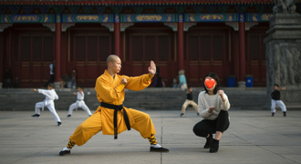 少林武僧动凡心！小孩7天武术体验 惨变人妻鲜肉「双修营」