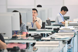 互聯網大廠 高薪搶招AI人才