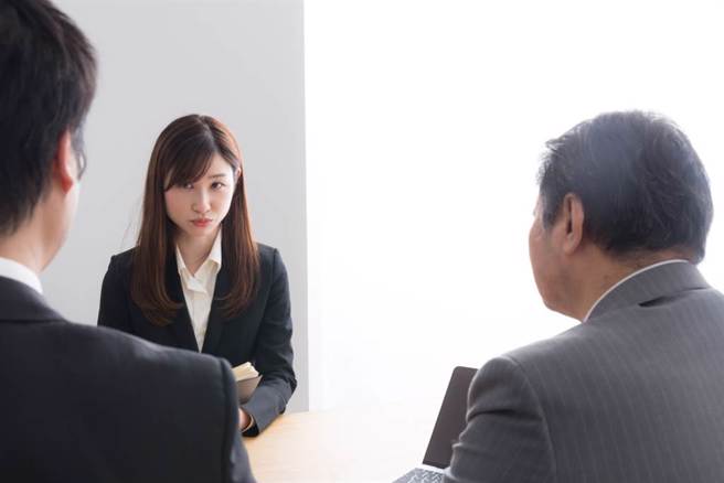 一间公司招到资工所出来的新人，没想到对方不仅不会写程式，连看都看不懂。（示意图：shutterstock／达志）