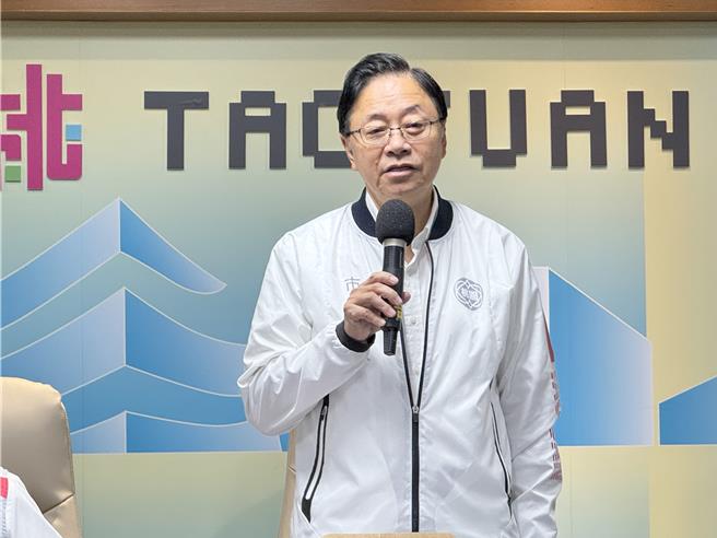 本周2度北上「固梁」的桃园市长张善政有感而发在脸书发文强调政府是为人民而存在的，负责任的政治人物不因畏惧批评而惧造人民之福。(蔡依珍摄)