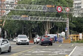 平交道告警列車全停遭批「等太久」 台鐵簡化流程月底上路