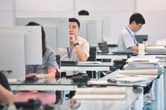 想選二類組！高中生指「醫生薪水只有工程師一半」網戰翻