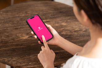 外送平台限时免外送服务费 订单数Top 10直接送iPhone 16 Pro