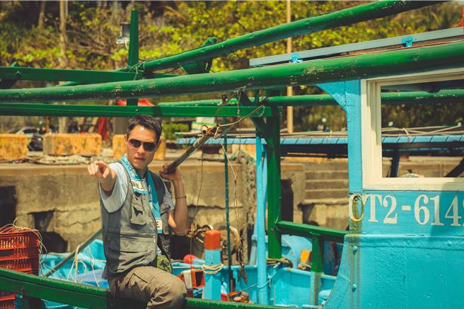 楊祐寧飾演最帥魚販。（鹿路電影提供）