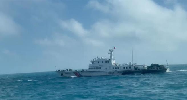 海巡署第十一巡防区雷达于马祖南竿西方及东引北方侦获各有2艘大陆海警船集结。（海巡署提供）