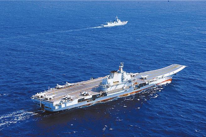 共軍東部戰區證實：遼寧艦航母編隊位於台灣島以東，參加「聯合利劍-2024B」演習。（中新社資料照片）