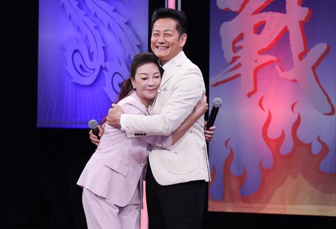 楊繡惠和徐乃麟和解，宣告「賤」字風波落幕。（圖／陳俊吉攝）