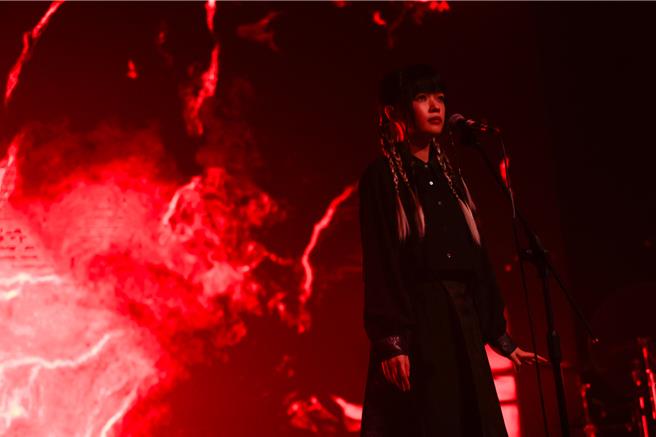 VH（Vast ＆ Hazy）主唱咖咖。（知間文化提供）