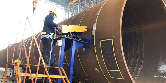 在美国降息、大陆降准的利多加持下，钢价已展开涨势，整体钢铁业回温机会浓。图／本报资料照片