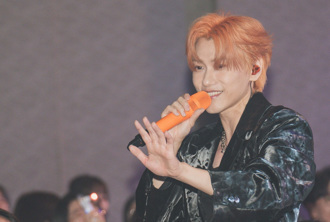 直击／邱宇辰生日会人缘爆棚　宠粉加班到深夜