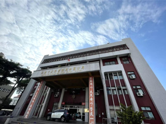 疑不滿「地政局強拆大寮眷村」 高雄男輕生以死抗議