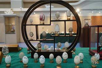 近40年蛋雕藝術傳奇！廖啟鎮400件作品都有故事