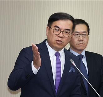 昨赴立法院備詢 彭啟明罕見動氣：用科學數字捍衛政策