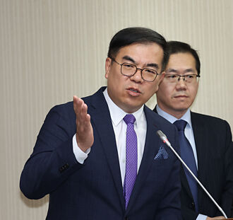 彭启明：徵碳费是把钱留台湾