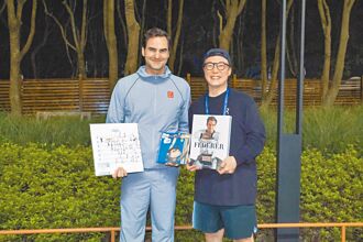 與費德勒打網球 陳奕迅興奮秒變粉絲