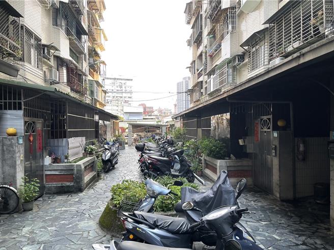 更新单元外观现况图。（新北市都更处提供）